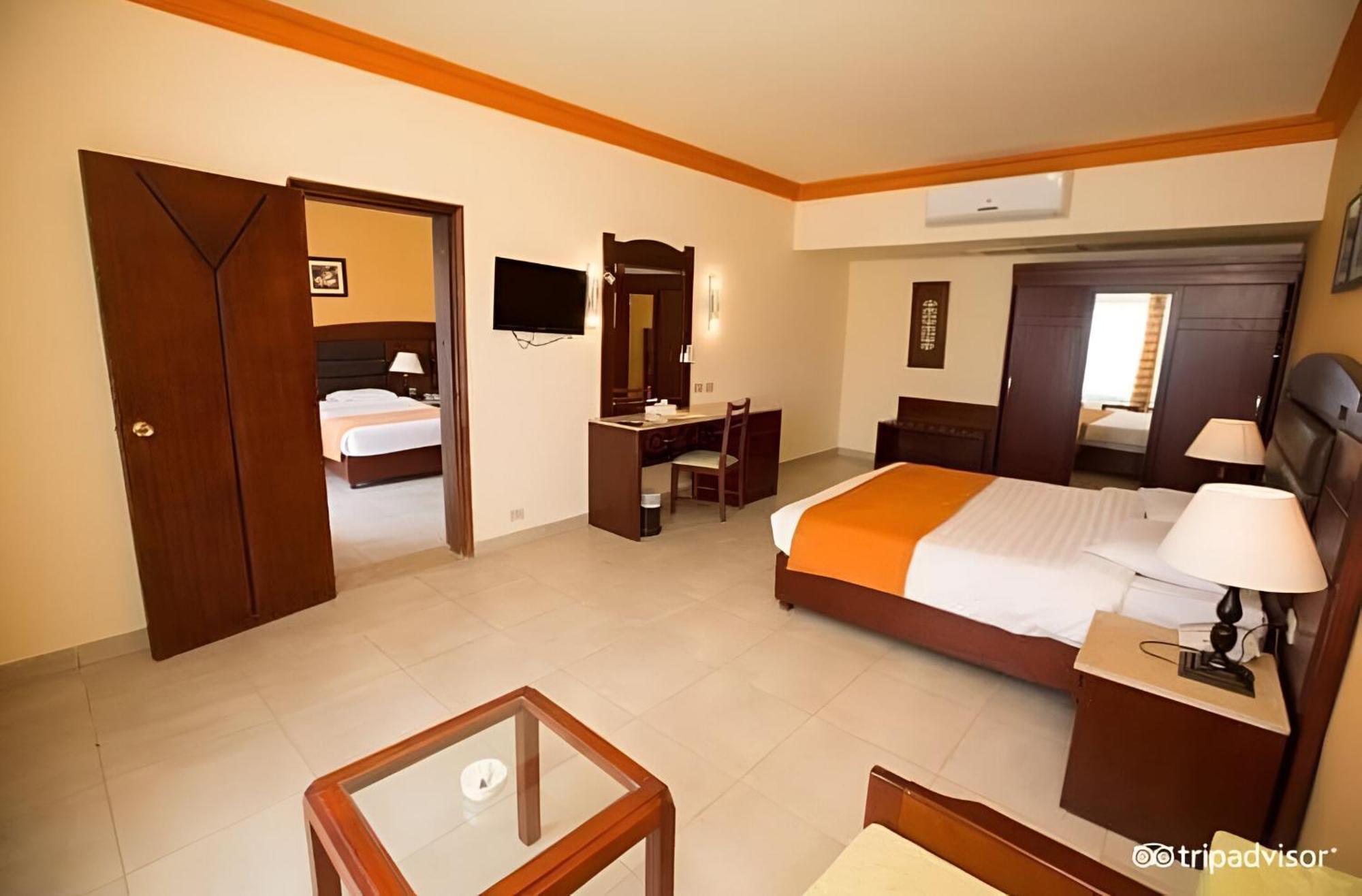 Sharm Holiday Resort Екстериор снимка